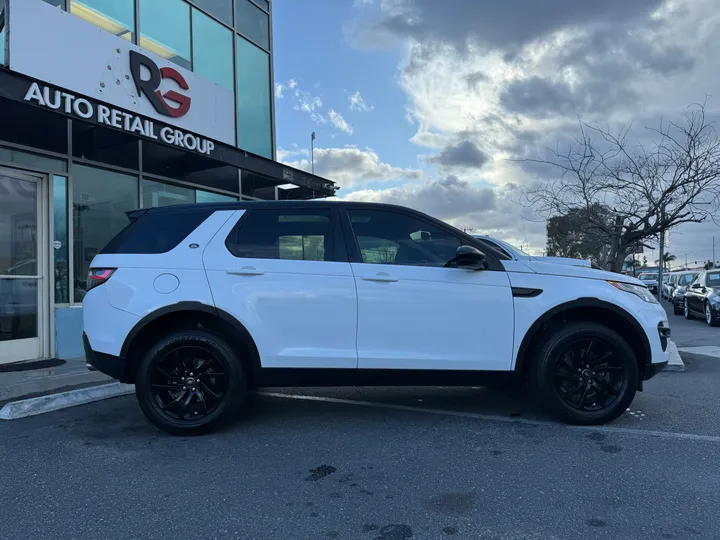 2017 LAND ROVER DISCOVERY SPORT Image 4