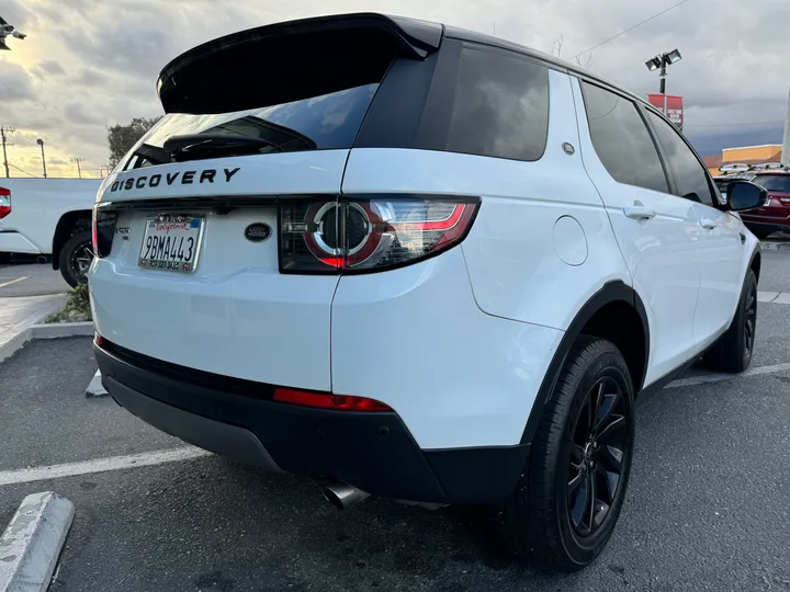 2017 LAND ROVER DISCOVERY SPORT Image 6