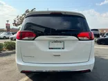 2017 CHRYSLER PACIFICA Thumnail Image 7