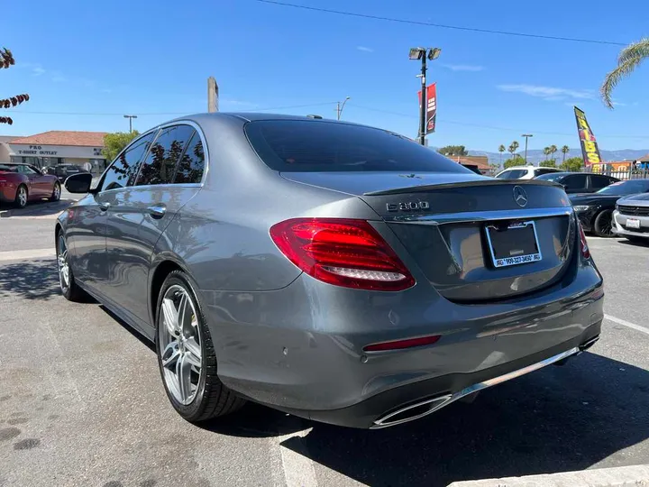 2018 MERCEDES-BENZ E-CLASS Image 8