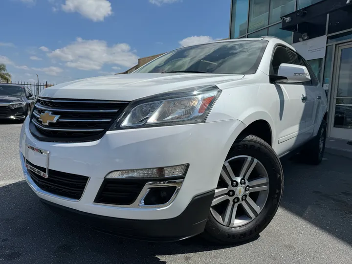 2017 CHEVROLET TRAVERSE Image 3