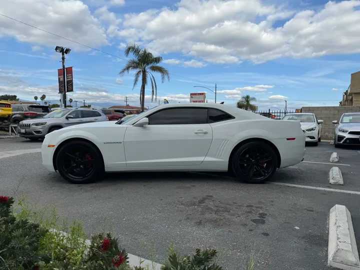 2012 CHEVROLET CAMARO Image 5