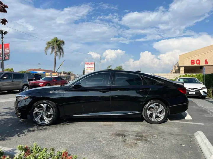 2019 HONDA ACCORD Image 5