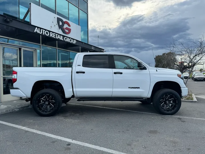 2019 TOYOTA TUNDRA CREWMAX Image 4