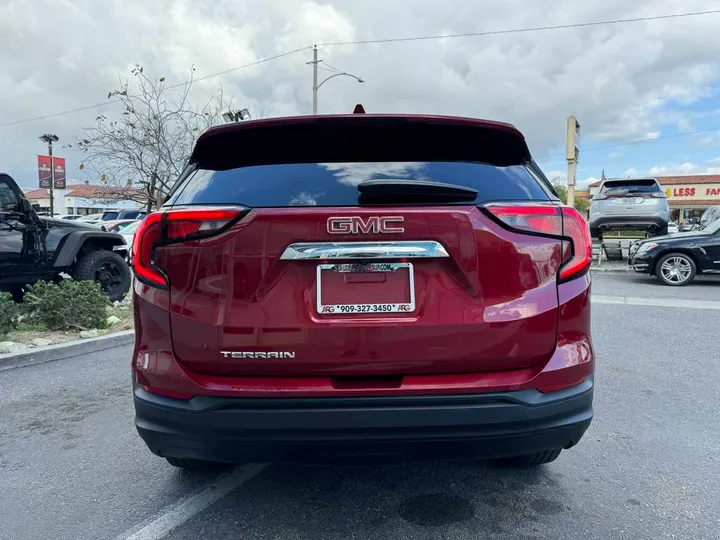 2019 GMC TERRAIN Image 6