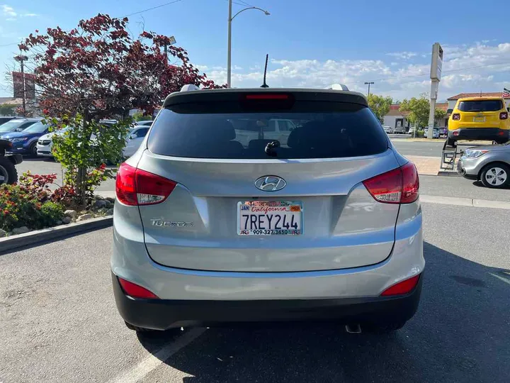 2015 HYUNDAI TUCSON Image 7