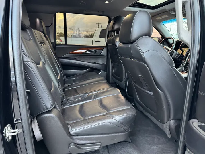 N / A, 2015 CADILLAC ESCALADE ESV Image 11