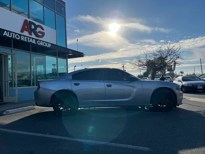 2018 DODGE CHARGER Image 4