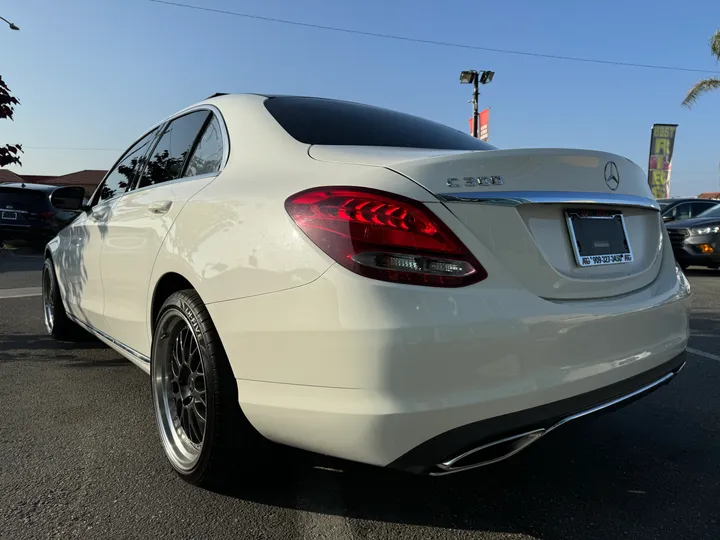 BLACK, 2015 MERCEDES-BENZ C-CLASS Image 8