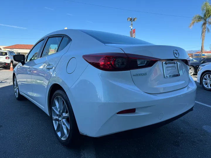 2017 MAZDA MAZDA3 Image 6