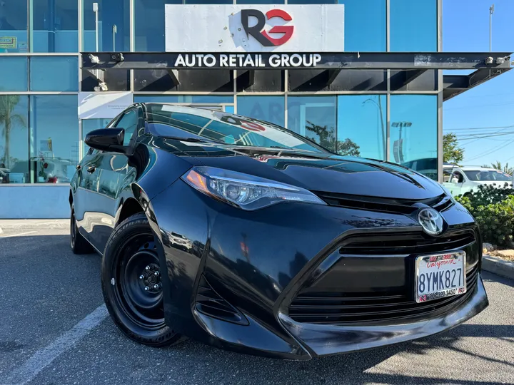 BLUE, 2019 TOYOTA COROLLA Image 1