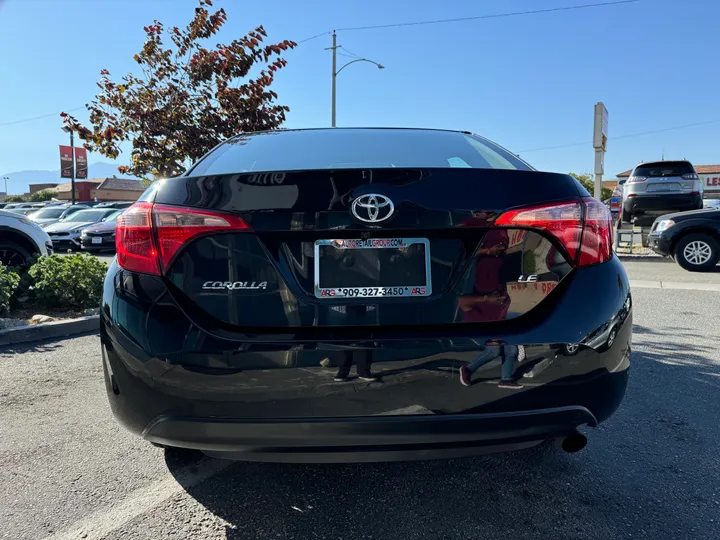 BLUE, 2019 TOYOTA COROLLA Image 7