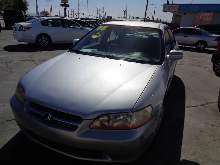 GREY, 1998 HONDA ACCORD Image 2