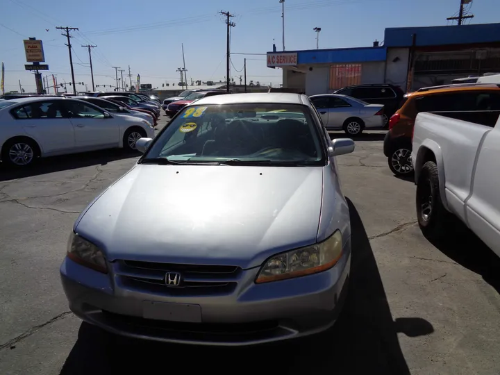 GREY, 1998 HONDA ACCORD Image 4