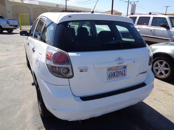 WHITE, 2013 HONDA FIT Image 7