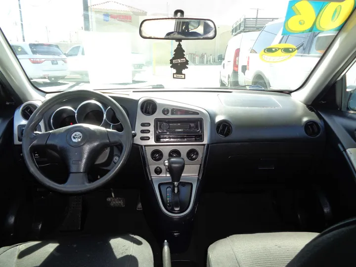 WHITE, 2013 HONDA FIT Image 3