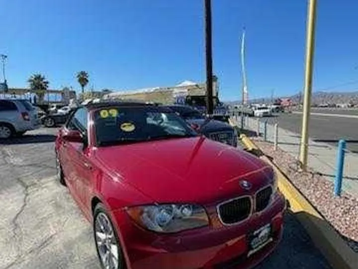 RED, 2009 BMW 1 SERIES Image 1