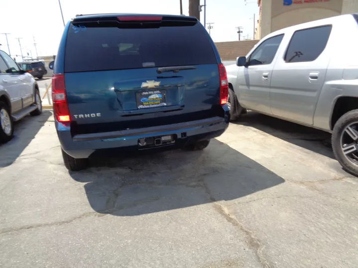 BLUE, 2007 CHEVROLET TAHOE Image 6