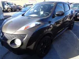 BLACK, 2013 NISSAN JUKE Thumnail Image 3