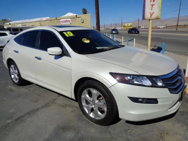 WHITE, 2010 HONDA ACCORD CROSSTOUR Image 3