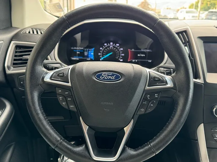 Blue, 2019 FORD EDGE Image 29