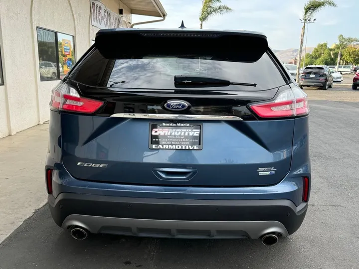 Blue, 2019 FORD EDGE Image 10