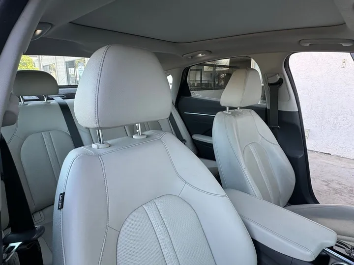 Silver, 2023 HYUNDAI SONATA Image 23