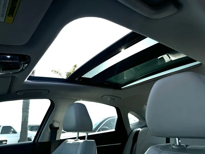 Silver, 2023 HYUNDAI SONATA Image 16