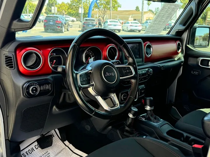 Billet Silver Metallic Clearcoat, 2020 JEEP GLADIATOR Image 20