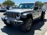 Billet Silver Metallic Clearcoat, 2020 JEEP GLADIATOR Thumnail Image 2