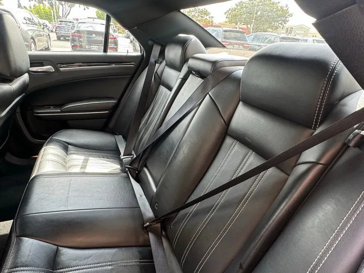 Silver Mist Clearcoat, 2021 CHRYSLER 300 Image 21