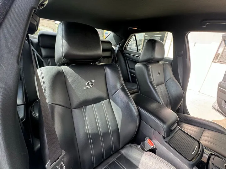 Silver Mist Clearcoat, 2021 CHRYSLER 300 Image 25