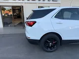 Summit White, 2022 CHEVROLET EQUINOX Thumnail Image 8