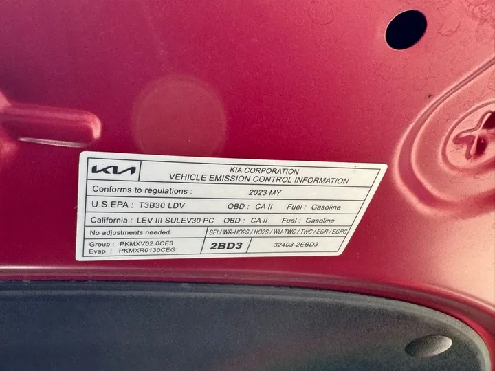 Currant Red, 2023 KIA FORTE Image 30