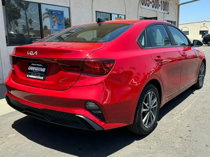 Currant Red, 2023 KIA FORTE Image 4