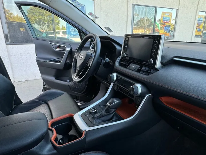 Midnight Black Metallic, 2021 TOYOTA RAV4 Image 25