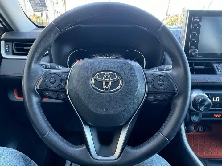 Midnight Black Metallic, 2021 TOYOTA RAV4 Image 13