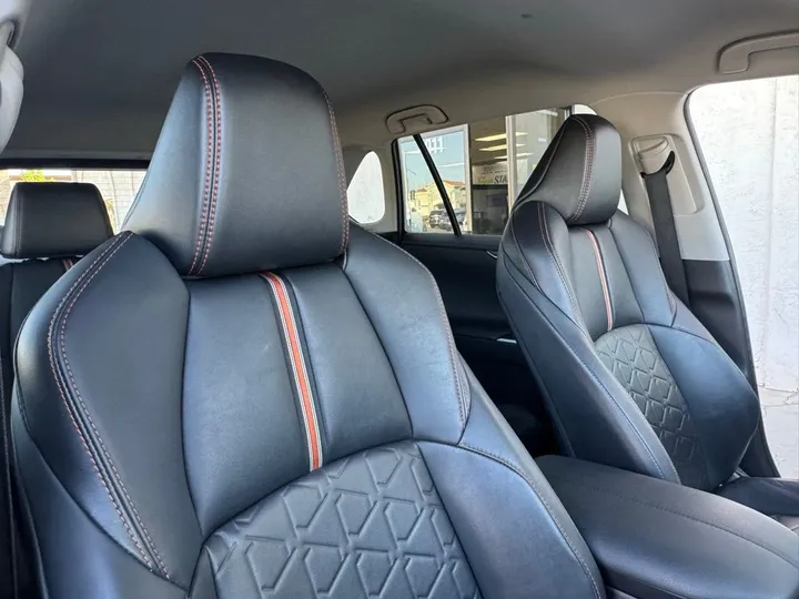Midnight Black Metallic, 2021 TOYOTA RAV4 Image 24