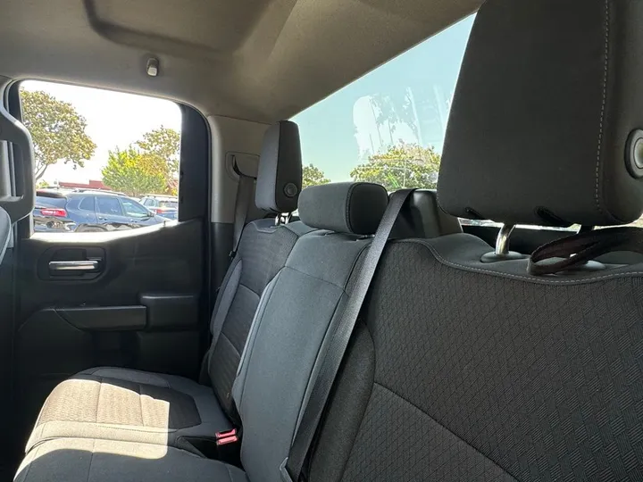 Black, 2020 CHEVROLET SILVERADO 1500 Image 19