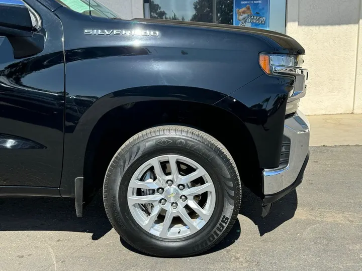 Black, 2020 CHEVROLET SILVERADO 1500 Image 2