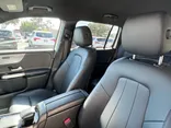 Polar White, 2022 MERCEDES-BENZ GLB Thumnail Image 14