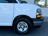 Summit White, 2019 CHEVROLET EXPRESS 3500 Thumnail Image 4