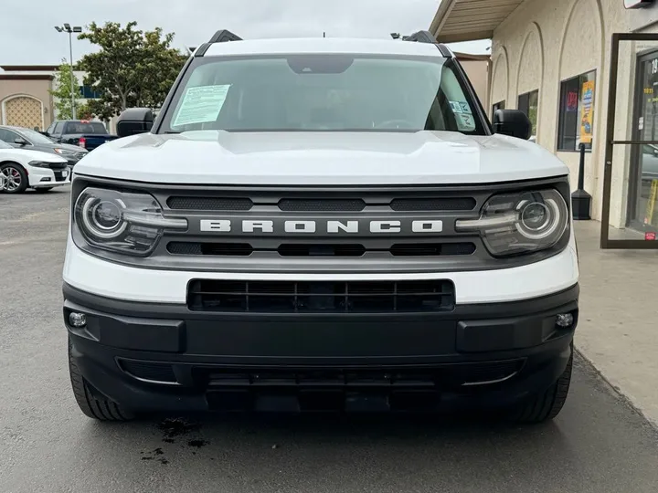 Oxford White, 2021 FORD BRONCO SPORT Image 2