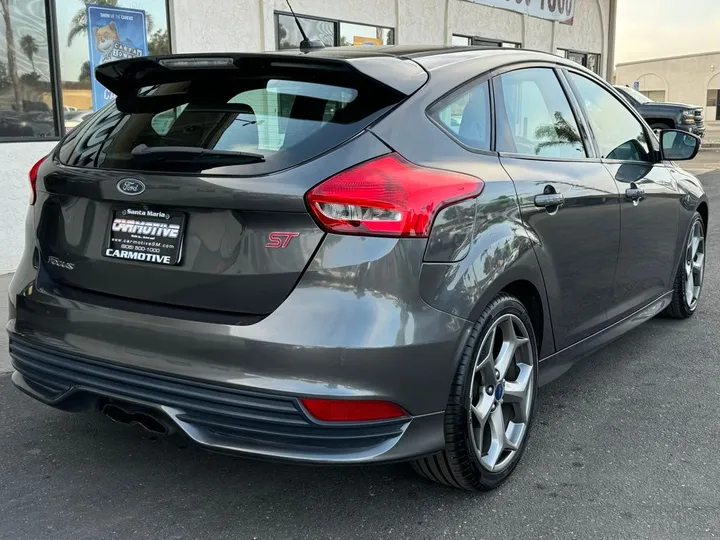 Magnetic, 2017 FORD FOCUS Image 4