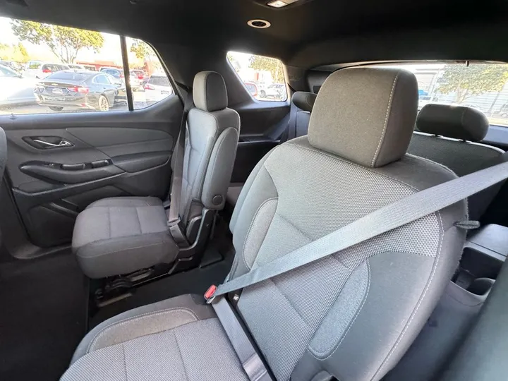 Sterling Gray Metallic, 2023 CHEVROLET TRAVERSE Image 20