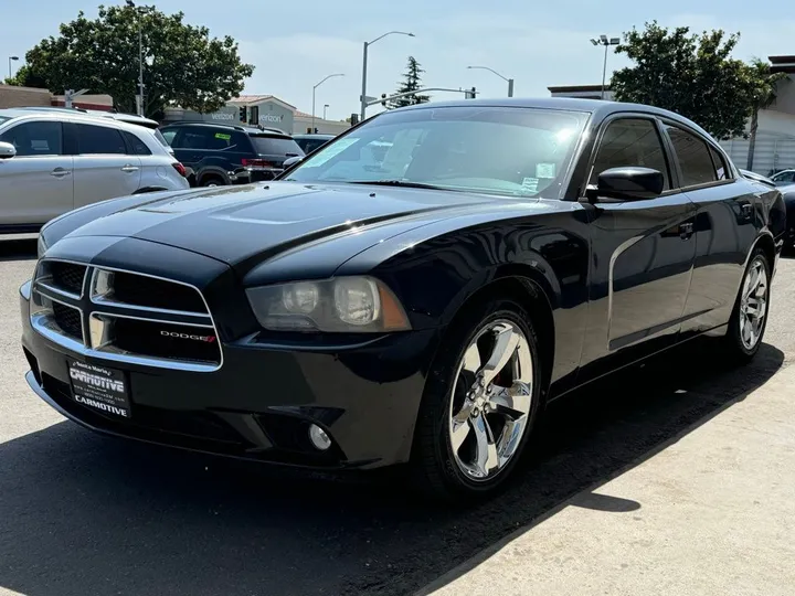Pitch Black, 2014 DODGE CHARGER Image 10