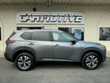 Gun Metallic, 2021 NISSAN ROGUE Thumnail Image 3