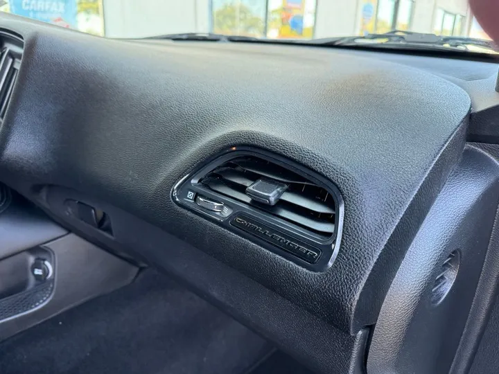 White Knuckle Clearcoat, 2023 DODGE CHALLENGER Image 25