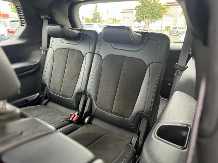 Diamond Black Crystal Pearlcoat, 2023 JEEP GRAND CHEROKEE L Image 23