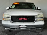 Olympic White, 2004 GMC YUKON Thumnail Image 2